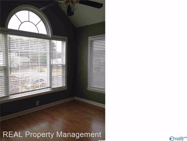 Foto del edificio - 2 br, 2 bath House - 1608 Liberty Dr