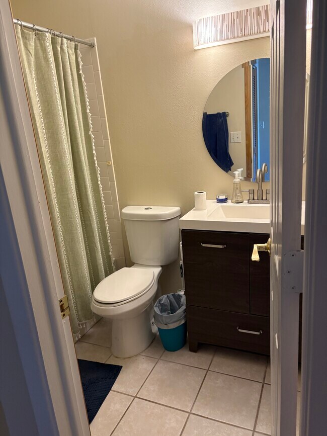 Foto del edificio - 2928 Bradley Ct