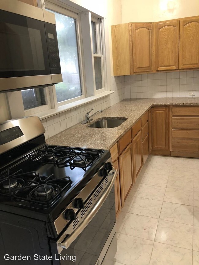 Building Photo - 5 br, 2 bath House - 96 Vermont Avenue