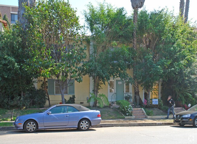 Foto del edificio - 212 S Lasky Dr