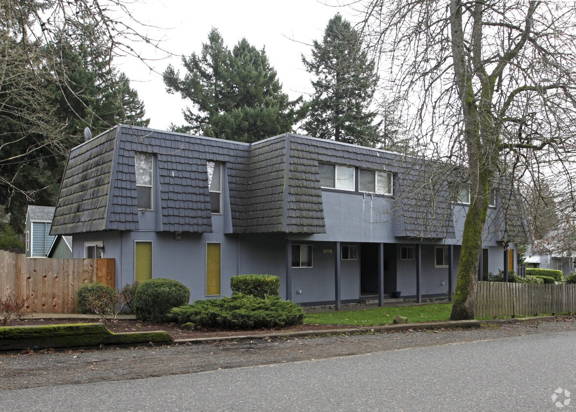 Primary Photo - 8102-8122 SW 31st Ave