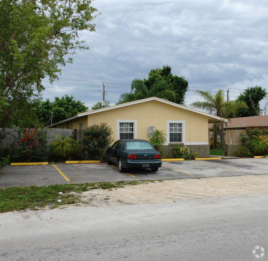 Foto del edificio - 934 NW 4th Ave