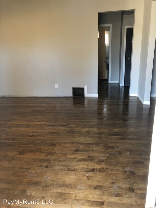 Foto del edificio - 3 br, 1 bath House - 5568 N 38th St