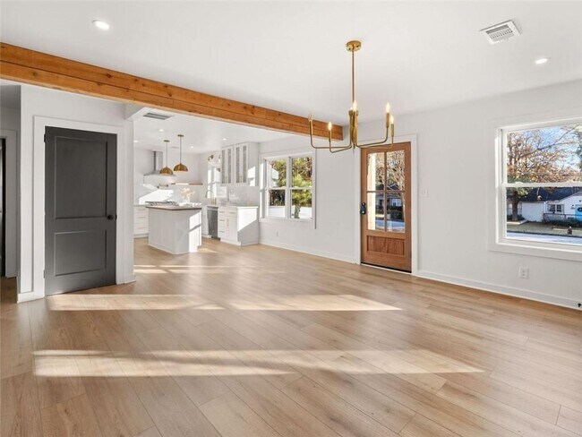 Foto del edificio - 3452 Beech Dr