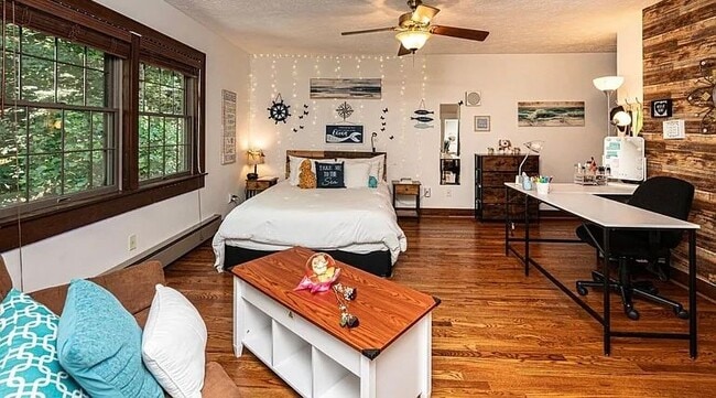Foto del edificio - 159 Creekstone Dr