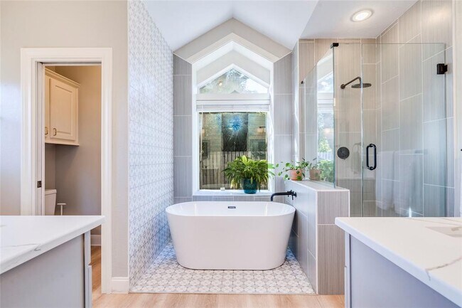 Building Photo - 106 Rupen Ct