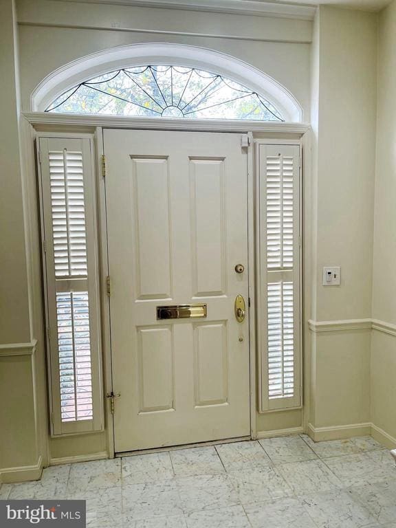 Building Photo - 107 Wolfe St