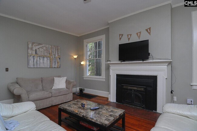 Building Photo - 1012 Laurens St