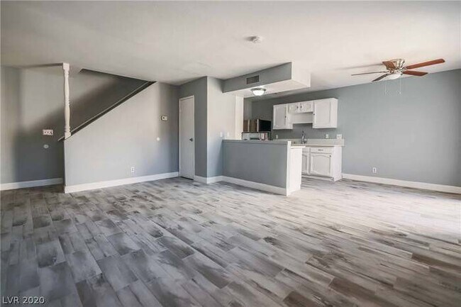 Building Photo - 5127 Greene Ln