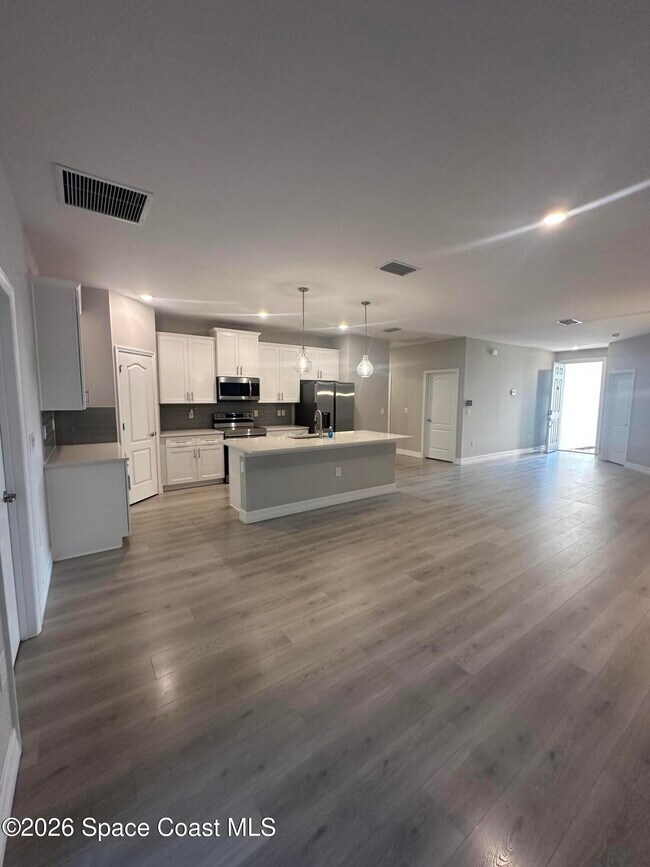 Foto del edificio - 893 Altura Ave SE