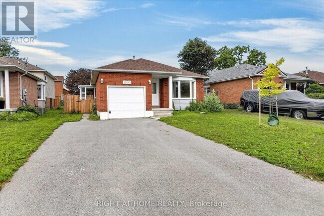 Photo du bâtiment - 1533 Wildlark Dr