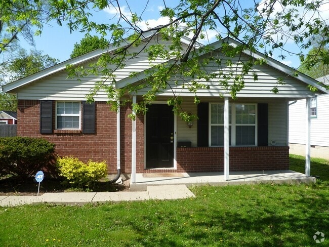 Building Photo - 2418 Dell Zell Dr