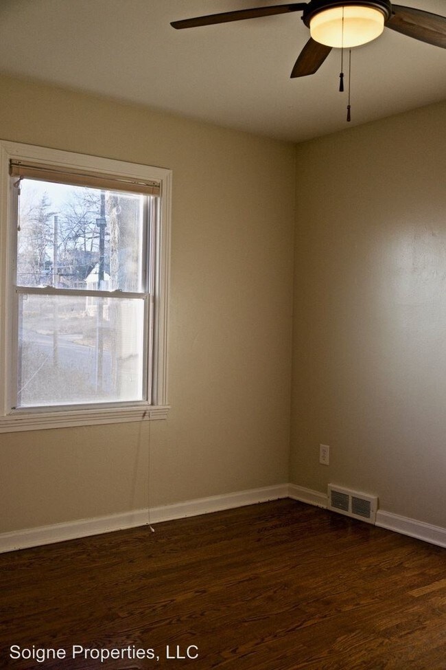 Building Photo - 2 br, 1 bath Apartment - 6500 Rockhill Road
