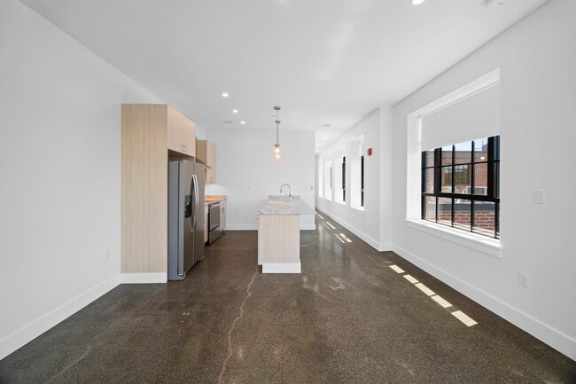Building Photo - Rumery Lofts