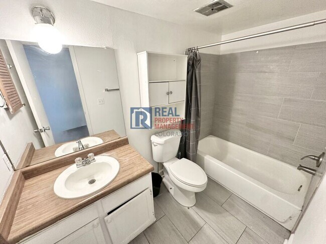 Foto del edificio - 14794 E 2nd Ave