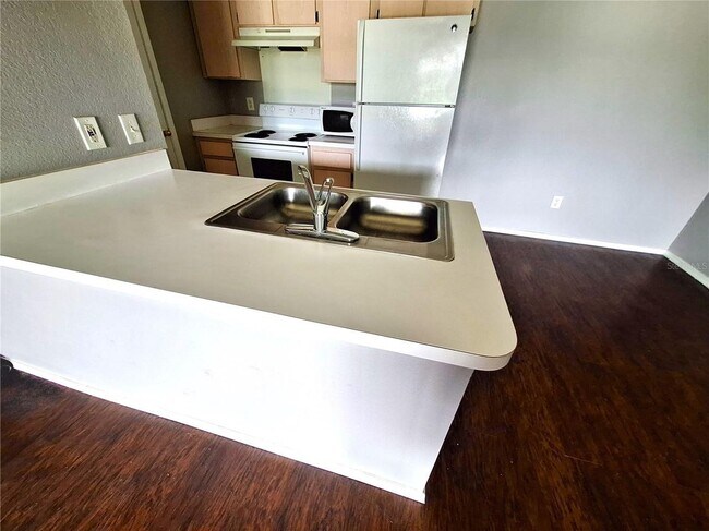 Foto del edificio - 12906 Sanctuary Cove Dr