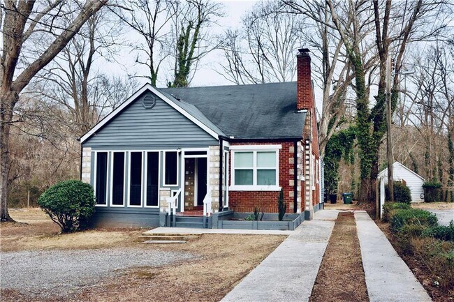 Foto del edificio - 1526 Childress Dr SW