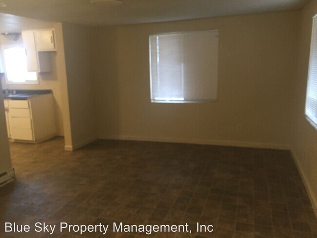 Building Photo - 3 br, 1 bath House - 14989 Ave 88, #A