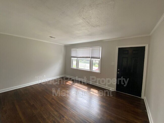 Building Photo - 3127 Barringer Dr