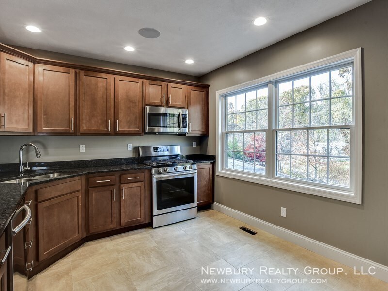 Primary Photo - Banksville Place Townhomes