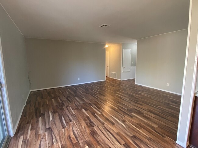 Foto del edificio - 12639 E 34th St