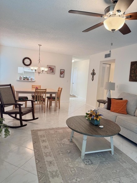 Foto del edificio - 2950 SE Ocean Blvd