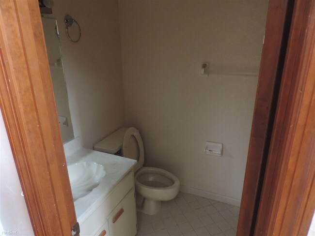 Building Photo - 5207 Oak Charter Ct