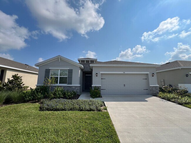 Building Photo - Charming 4-bedroom, 2-bathroom pet friendl...