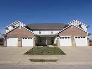 Building Photo - 126 Andrews Dr
