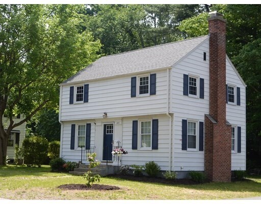 Primary Photo - 285 Maple Rd