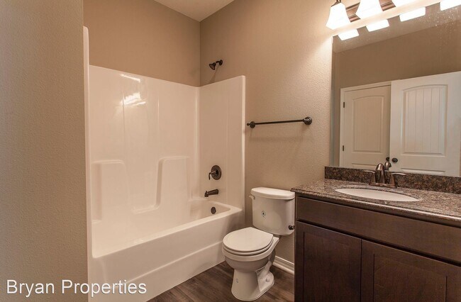 Foto del edificio - 3 br, 3 bath House - 1117 E. Latoka
