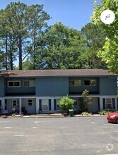 Building Photo - 3936 SW 26th Terrace