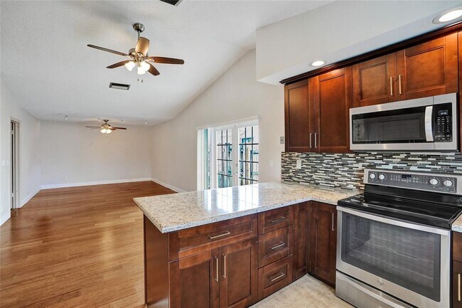 Foto del edificio - 8511 NW 54th St