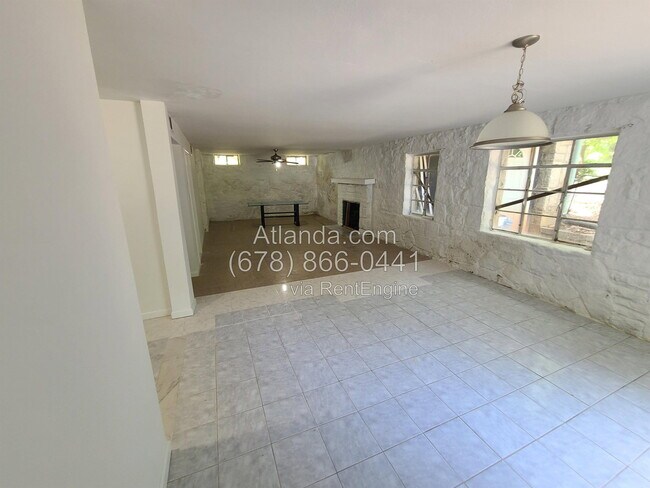 Foto del edificio - 1118 Fayetteville Rd SE