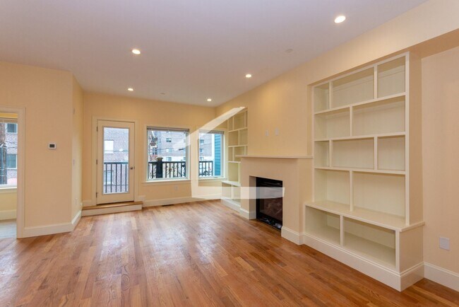 Building Photo - Brand New 3,000 Sq. Ft. Luxury Townhouse w...