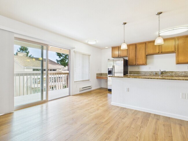 Foto del edificio - Upstairs One Bedroom Condo now available at Kimberly Place.