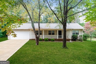 Building Photo - 85 Highland Dr