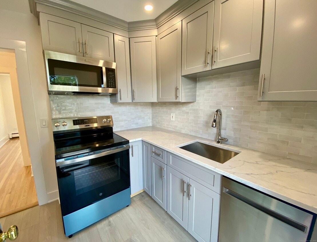 Foto principal - 40 E Maple St