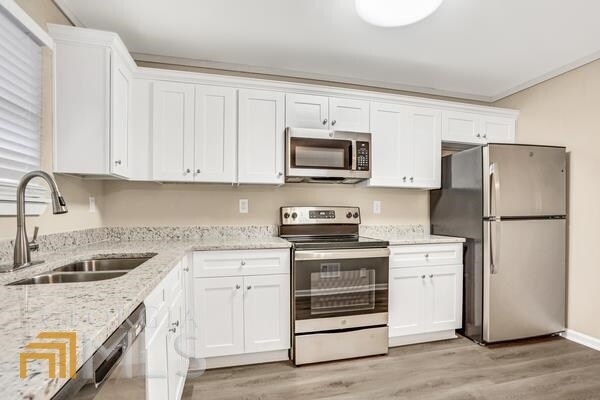Building Photo - 2784 Rockdale Dr