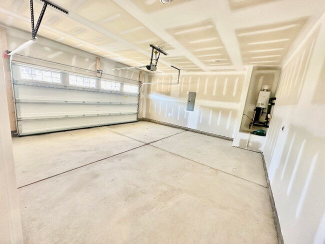 Foto del edificio - 532 Tanner Lk Ln