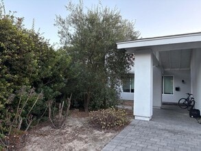 Building Photo - 11767 Treeview Pl