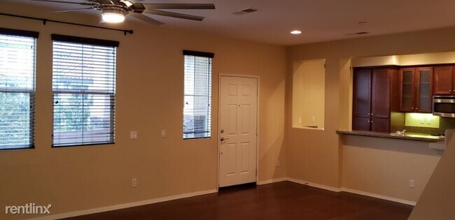 Building Photo - 2 br, 2.5 bath Condo - 4 Via Montisi