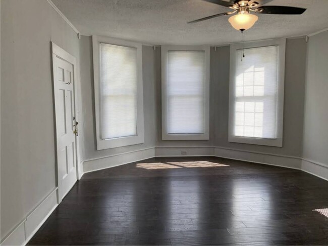 Living Room - 8 Butler St SW