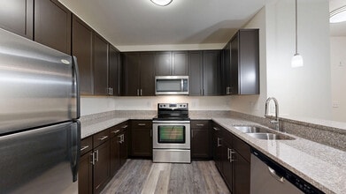 Interior Photo - The Courts at Huntington Station