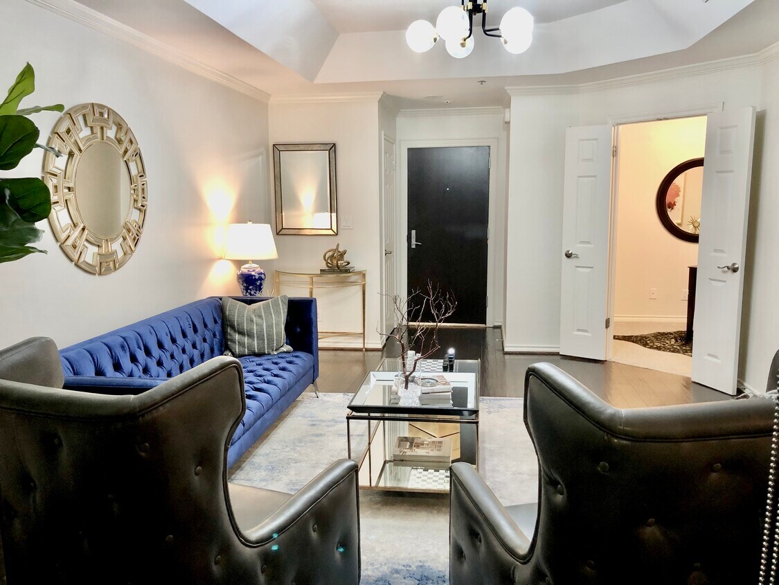 Foto principal - 5909 Luther Ln