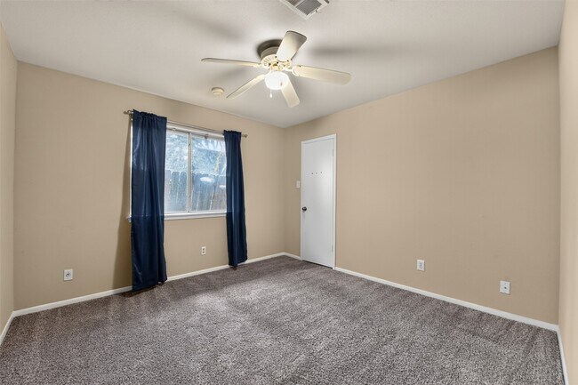 Foto del edificio - 16019 Mill Point Dr