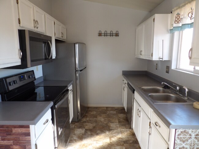 Building Photo - 4702 Witches Hollow Ln