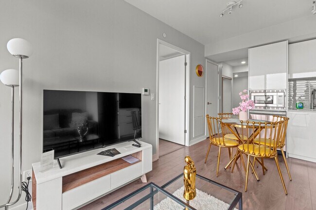 Photo du bâtiment - 543 Yonge St