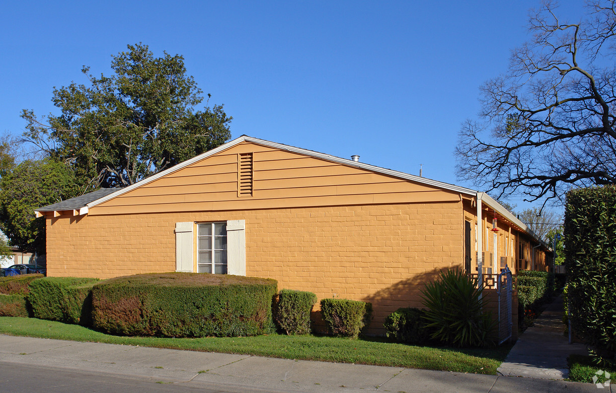 Building Photo - City College Apartments