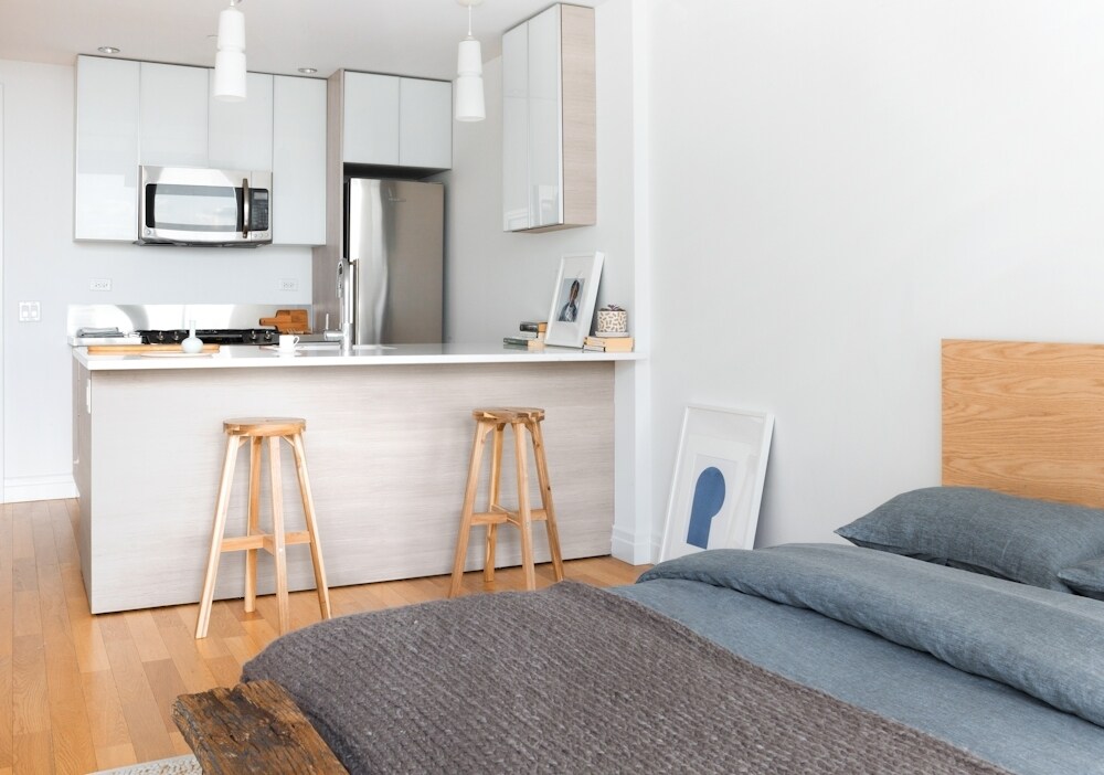 Foto principal - 553 W 53rd St